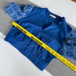 Solitaire  Cobalt Blue Embroidered Cotton Flare Sleeve Cropped Blouse Size Large Photo 7