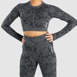 Gymshark Camo Seamless Long Sleeve Crop Top Photo 0