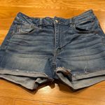 American Eagle  outfitters super stretch hi-rise shortie jeans size 6. Photo 0