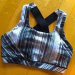 Almondon Abstract Fitness Padded Bra, Black, White, Size S Photo 0