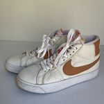 Nike  SB Blazer Mid ’77 Vintage White Tan Leather Sneakers Women’s Size 4 /EUR 36 Photo 2