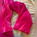 Ellison NWT  Fuchsia Crushed Velvet Blazer Photo 5