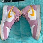 Air Jordan 1 Mid SE Sneakers Photo 5