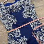 Tadashi Shoji  blue and white lace sheath dress‎ women’s size S Photo 3