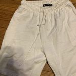 Pretty Little Thing white sweat shorts Photo 3