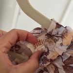 Women’s Floral V Photo 4