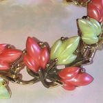 Vintage Gold Tone Green Melon Thermoset Floral Chunky Bracelet Photo 2