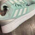 Adidas  cloud foam running shoes- mint green size 10 Photo 2