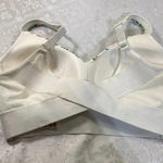 Rhonda Shear sport bras M Green Size M Photo 4