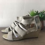 Ellen Tracy  • darcie strappy wedge sandal Photo 33