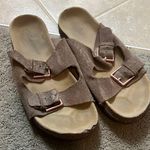 American Eagle Outfitters Slides Photo 0