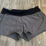 Gap Women’s fit gray lines athletic shorts size extra small XS Photo 0