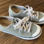 Keen  Women’s Elsa Sneaker | Olive Green Canvas | Size 7 | Style #1017145 Photo 0