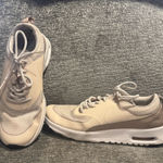 Nike  Air Max Women's Beige and White Sneakers Size 7 Photo 0