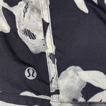 Lululemon Inky floral print running short 3” waist band tracker short II 2 way stretch Photo 3