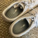 New Balance Women's 555 V1 Sneaker Retro Style Overcast/Champagne Metallic Photo 5