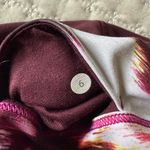Lululemon  Burgundy‎ Leggings w Printed Waist Wunder Under Size 6 Photo 7