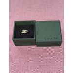 SHASHI Leah Ring in Gold Size 6 Womens 3 interlock bands Photo 2
