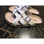Sonoma Goods For Life Women's Artwork Buckle Sandals White Leather Sz 5 Girl: 3 Photo 3