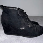 Bongo Women's  Black Suede Wedge Ankle Boots Size 8 Photo 0