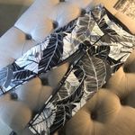 DKNY Palm Print Capri Leggings Photo 2