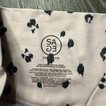 Sage Soft pink leggings with pattern Photo 3