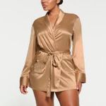 SKIMS hotel collection cami shorts & robe set honey S NWT Photo 7