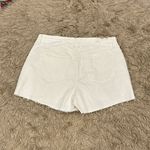 Good American NWT  White Jean Shorts size 15 Photo 3