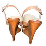 Guess tan leather wedge sandals size 8M Photo 3
