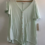 French Laundry  Light Green Textured Top Photo 0