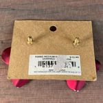 0110 NWT Amanda Blu Matte Coated Flower Earrings Burgundy w/Gold Tone Center Red Photo 2