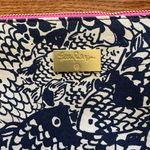 Lilly Pulitzer New Upstream Clutch Cosmetics Case. Photo 9