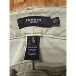 Torrid  Denim Women's Jegging Cropped Ankle Plus Size 24 Green Stretch 3 Button Photo 3