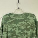 Lucky Brand Long Sleeve Camouflage Cropped T Shirt Women’s Small Green Photo 8