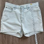 Tommy Hilfiger Vintage  Shorts  Womens 8/10 Light Wash Denim 3" Classic 90s Beach Photo 4
