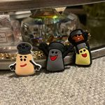 Shoe charm, salt, and pepper Photo 0