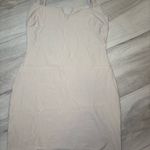 Skims raw edge intimates in stone  Photo 1