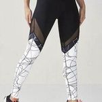 Fabletics  Black White Salar Meah Powerhold Legging Size S Photo 0
