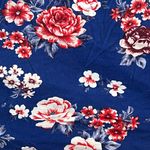 Charlotte Russe Women’s Small Royal Blue Red White Floral Short Sleeve Crop Top Photo 3