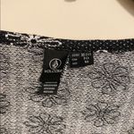 Volcom Black and White Floral Crop Top
Daisie babie top Xl new with tags Photo 1