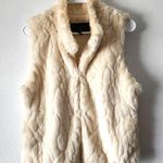 Ci Sono  by Cavalini Cream Faux Fur Jacket Vest Medium Photo 0