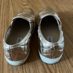 Steve Madden Zaander rose gold slip on quilted sneakers size 7.5 Photo 3