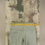 Zobha Women’s Light Green  Yoga Capris Photo 5