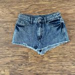 BDG Hi Waist Shorts Photo 2
