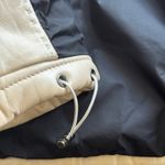 LTH JKT Cay Cropped Puffer Jacket in Pearl White Size Small White Photo 14