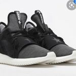 Adidas  Woman's Tubular Defiant Black & White Athletic Shoes 7 Photo 7