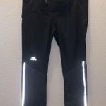 Decathlon black trail running cropped butterfly print athletic leggings Size M Photo 1