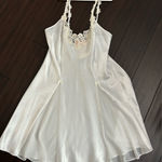 Elegant White/Off White Lace Trim Nightgown M Size undefined Photo 0