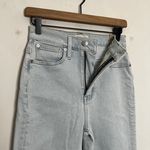 Madewell NWT - The Tall Momjean in Harman Wash: Raw-Hem Edition Light Wash Denim Photo 5