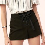 EXPRESS NWT  Black Mid Rise Lace-up Shorts Women’s Size 18 Photo 0